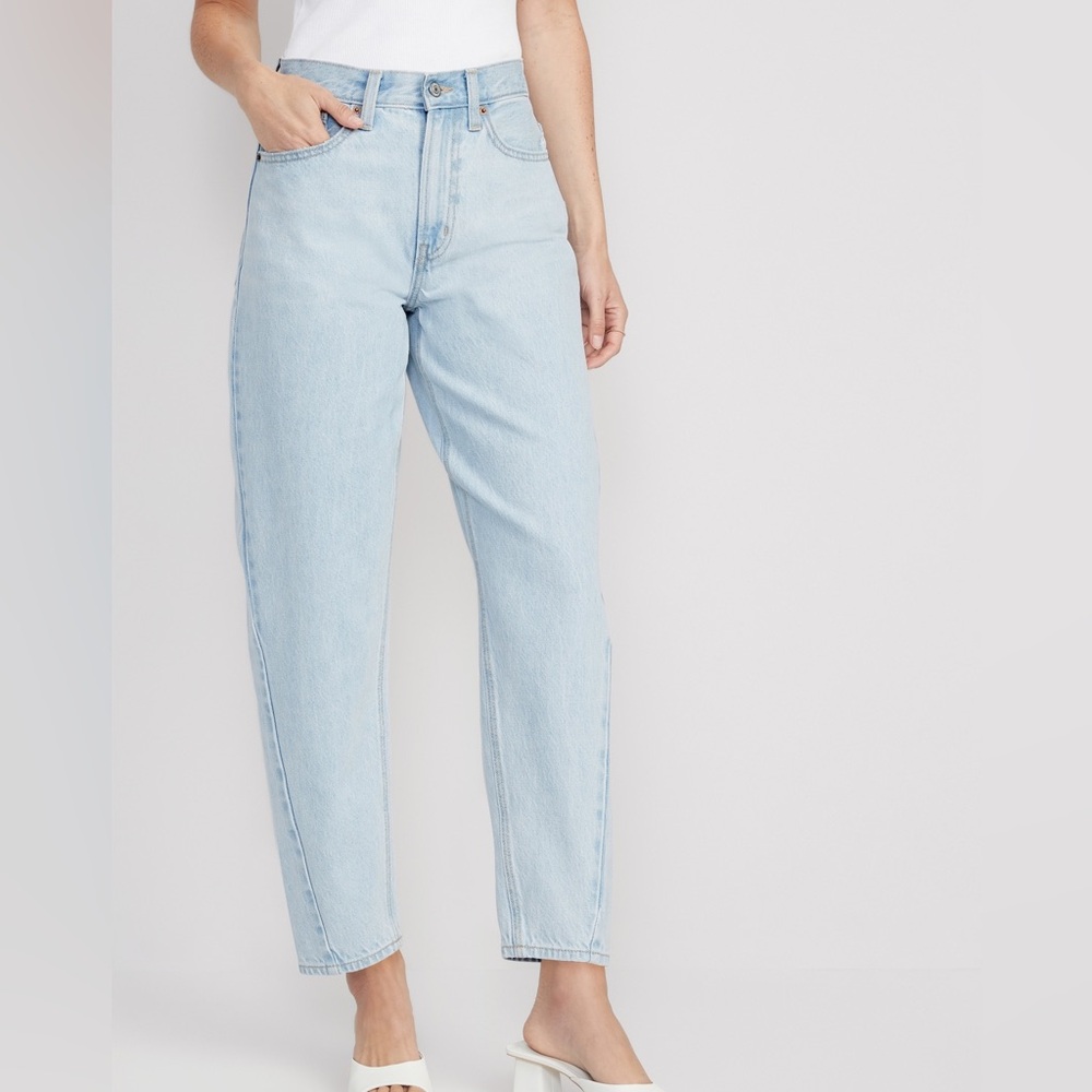 Old Navy Extra High-Waisted Balloon Ankle Jeans